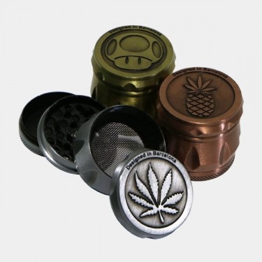 View Vintage Grinder aus Stahl und 4 Teilen - GB The Green Brand