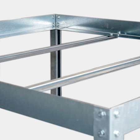 Tablettstütze – Detail der Anzuchttischbeine
