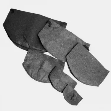 Schwarze Stofftöpfe