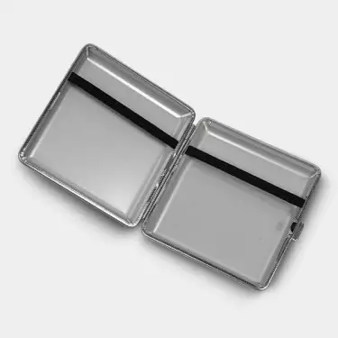 Rosige Metallzigarettenetui