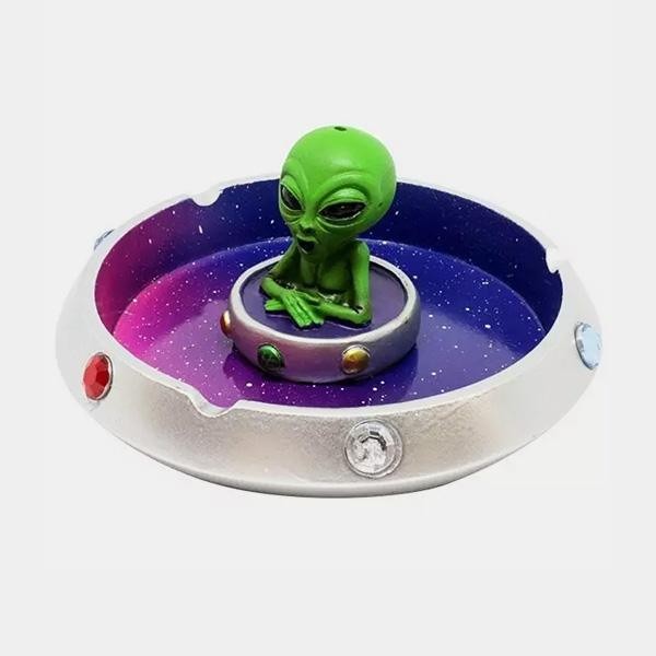 Originelle fliegende Alien-Aschenbecher