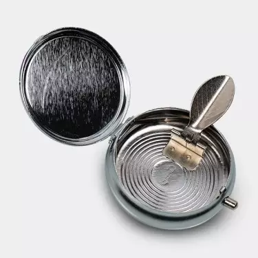 Tragbarer Aschenbecher Champ Blätter