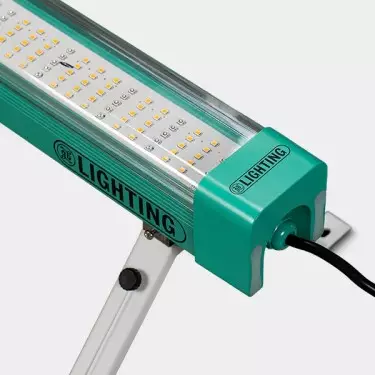 GB Lighting Under Canopy 120W PRO LED Detailansicht Leiste