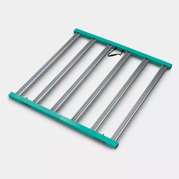 Dimmbares LED-System 720W PRO MAX GB Lighting Draufsicht ¾