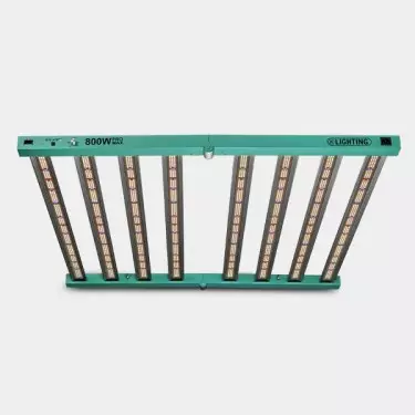 Dimmbares LED-System 800 W PRO MAX GB Lighting vorne eingeschaltet